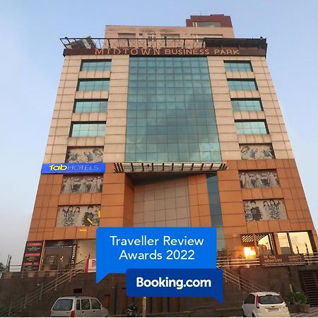 Fabhotel Mid Town Grand Panchkula Buitenkant foto