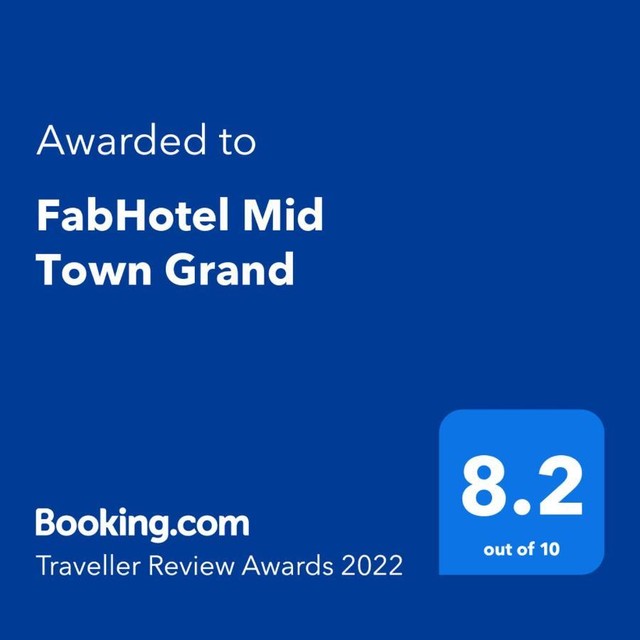 Fabhotel Mid Town Grand Panchkula Buitenkant foto
